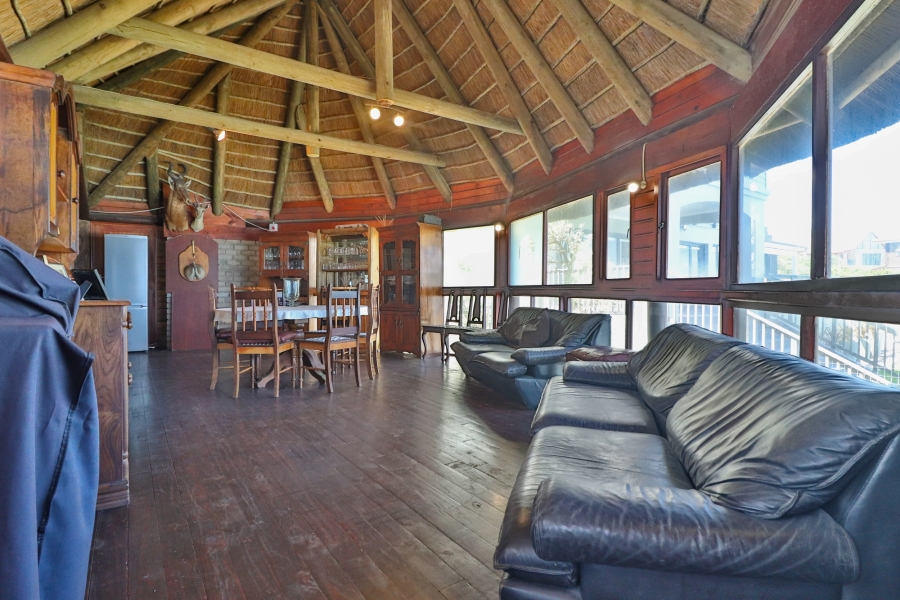 10 Bedroom Property for Sale in Dana Bay Western Cape